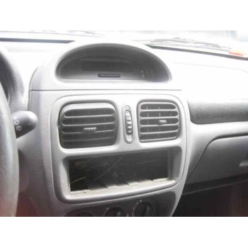 renault clio ii fase i (b/cbo) del año 2000