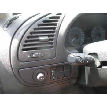 citroën xsara berlina del año 2001