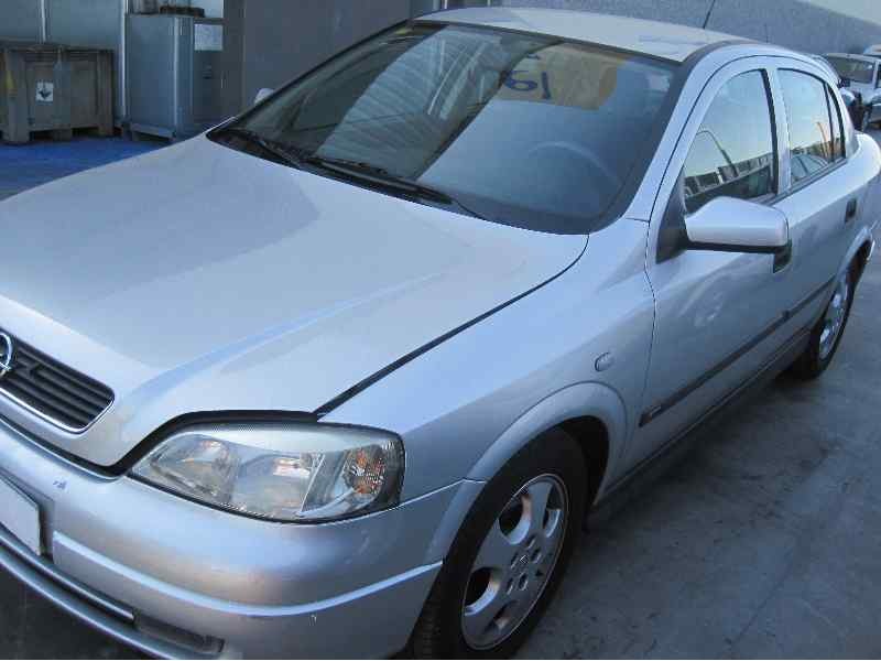 opel astra g berlina del año 2001