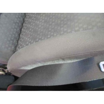 ford fiesta berlina (dx) del año 2001