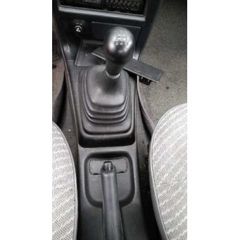 nissan sunny berlina (n14) del año 1994