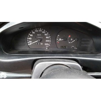 nissan sunny berlina (n14) del año 1994