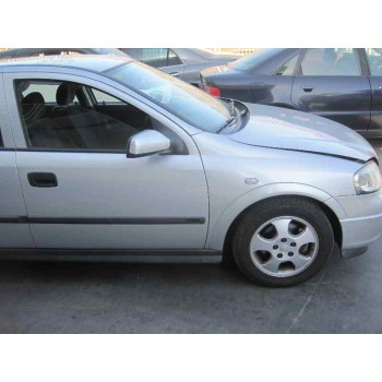 opel astra g berlina del año 2001