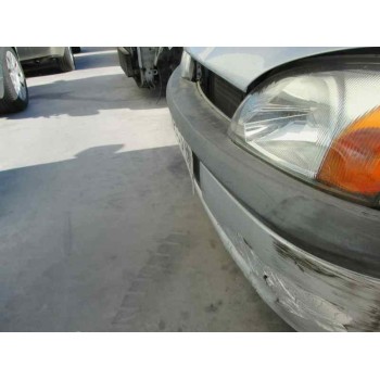 ford fiesta berlina (dx) del año 2001