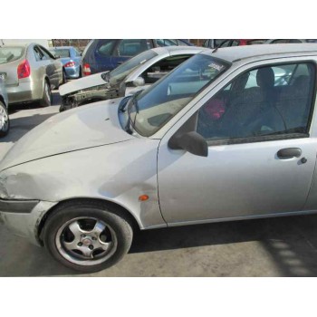 ford fiesta berlina (dx) del año 2001