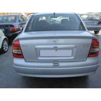 opel astra g berlina del año 2001
