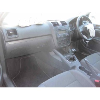 volkswagen golf v berlina (1k1) del año 2008