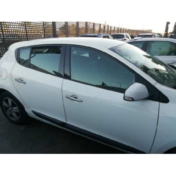 renault megane iii berlina 5 p del año 2009