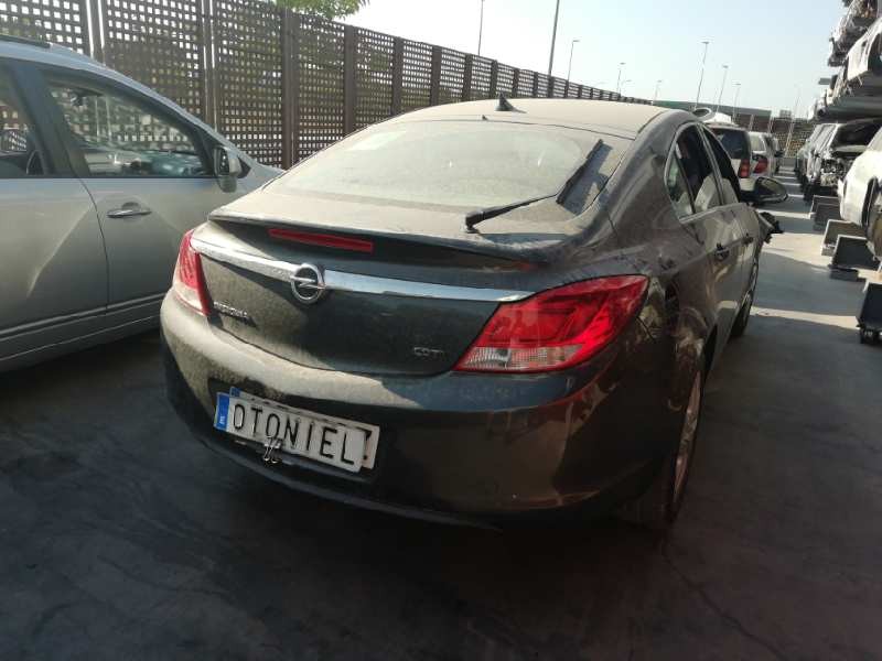 OPEL INSIGNIA BERLINA