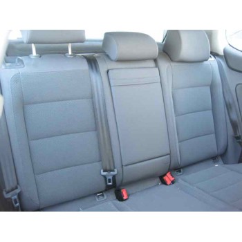 volkswagen golf v berlina (1k1) del año 2008