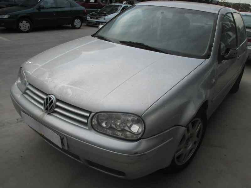 volkswagen golf iv berlina (1j1) del año 2001