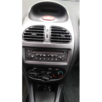 peugeot 206 berlina del año 2003