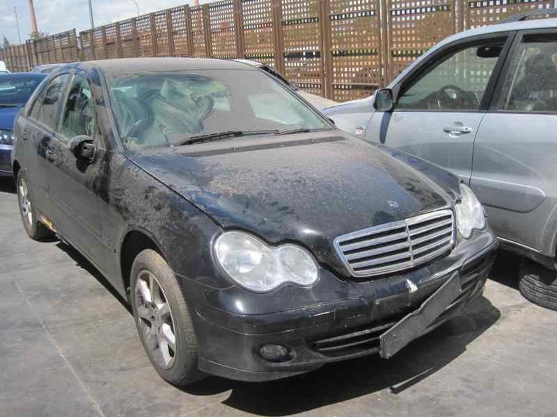 mercedes-benz clase c (w203) berlina del año 2000
