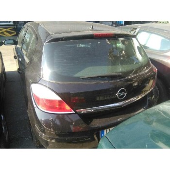 opel astra h berlina del año 2004