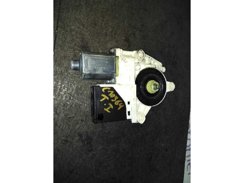 Recambio de motor elevalunas trasero izquierdo para renault megane iii sport tourer luxe referencia OEM IAM 827310185  