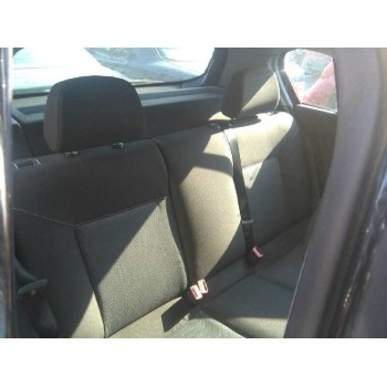 opel astra h berlina del año 2004