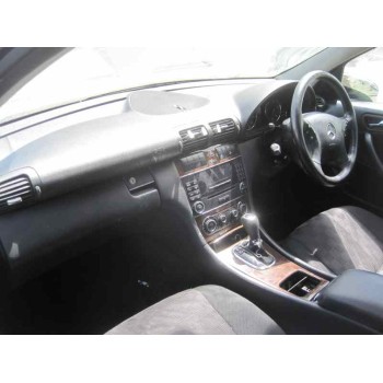 mercedes-benz clase c (w203) berlina del año 2000