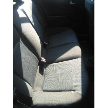 opel astra h berlina del año 2004