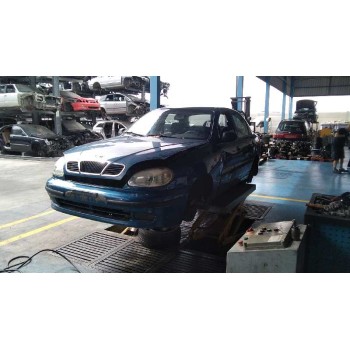 daewoo lanos del año 2000