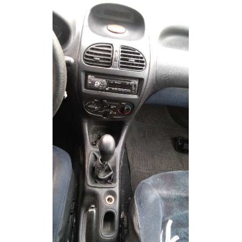 peugeot 206 berlina del año 2003