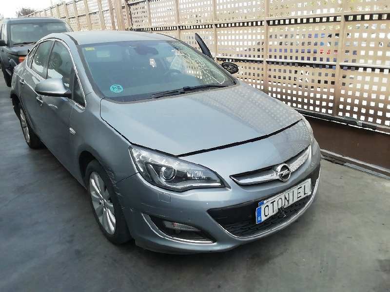 OPEL ASTRA J LIM.