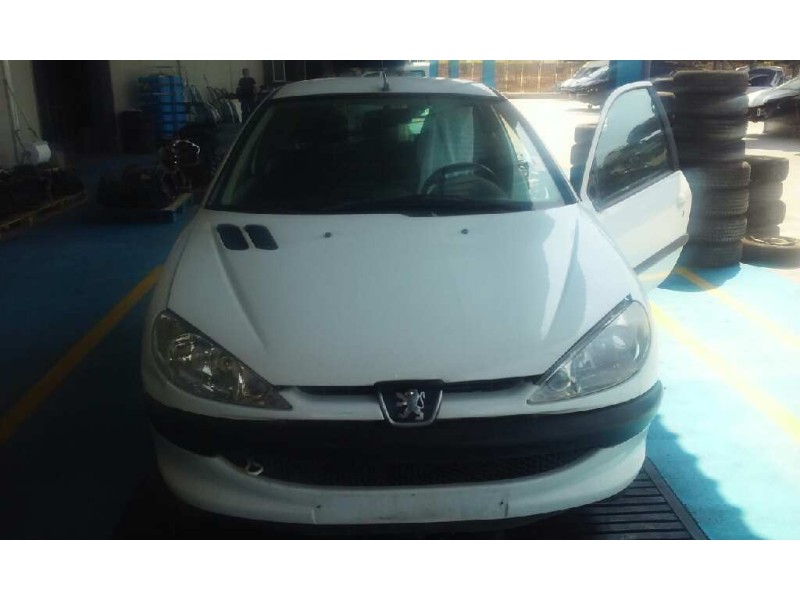 PEUGEOT 206 BERLINA