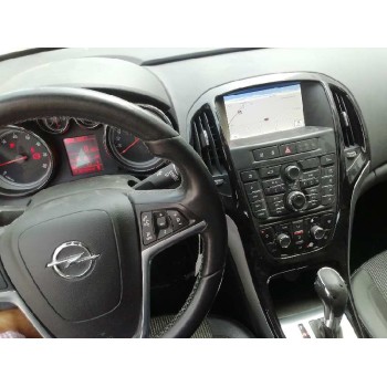 opel astra j lim. del año 2015