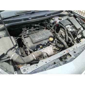 opel astra j lim. del año 2015