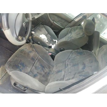 citroën xsara berlina del año 2001