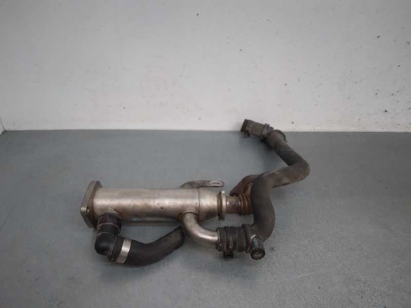 Recambio de enfriador egr para peugeot 407 st sport pack referencia OEM IAM 993062H  