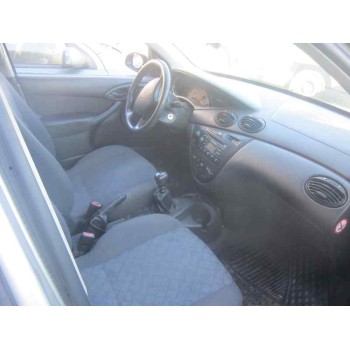 ford focus berlina (cak) del año 2000
