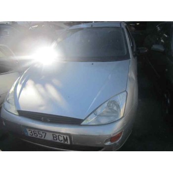 ford focus berlina (cak) del año 2000