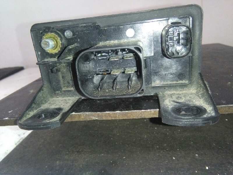 Recambio de caja precalentamiento para mercedes-benz clase c (w203) familiar 2.2 cdi cat referencia OEM IAM   