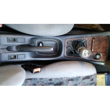 nissan primera berlina (p11) del año 1999