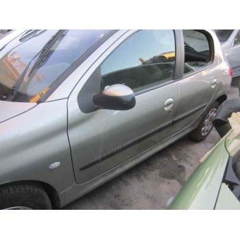 peugeot 206 berlina del año 2004