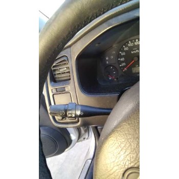 nissan primera berlina (p11) del año 1999