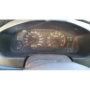 nissan primera berlina (p11) del año 1999