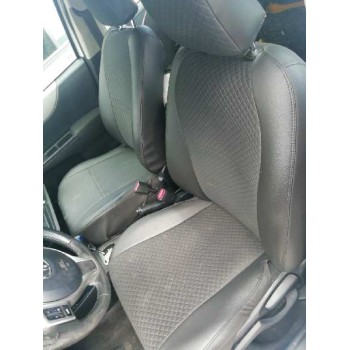 toyota yaris del año 2014