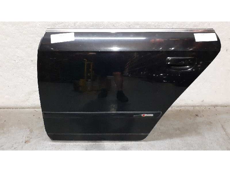 Recambio de puerta trasera izquierda para audi a4 avant (8e) 2.0 tdi referencia OEM IAM  NEGRA 