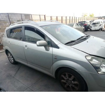 toyota corolla verso (r1) del año 2004