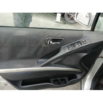 toyota corolla verso (r1) del año 2004