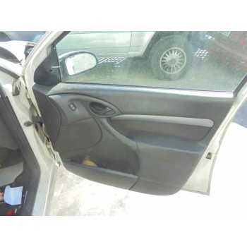 ford focus berlina (cak) del año 2004