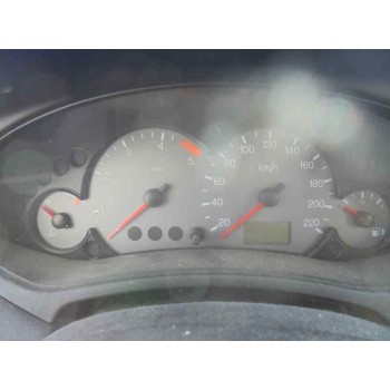 ford focus berlina (cak) del año 2004