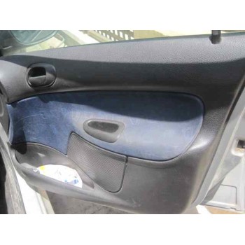 peugeot 206 berlina del año 2002