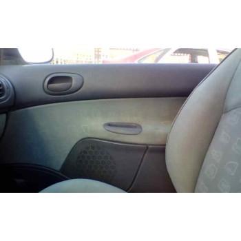 peugeot 206 berlina del año 2004