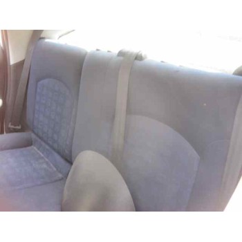 peugeot 206 berlina del año 2002