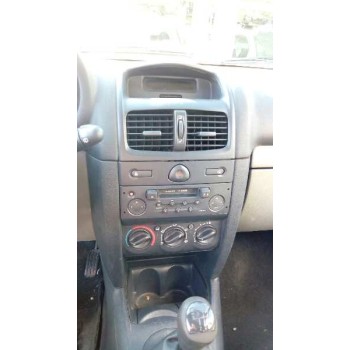 renault clio ii fase ii (b/cb0) del año 2003