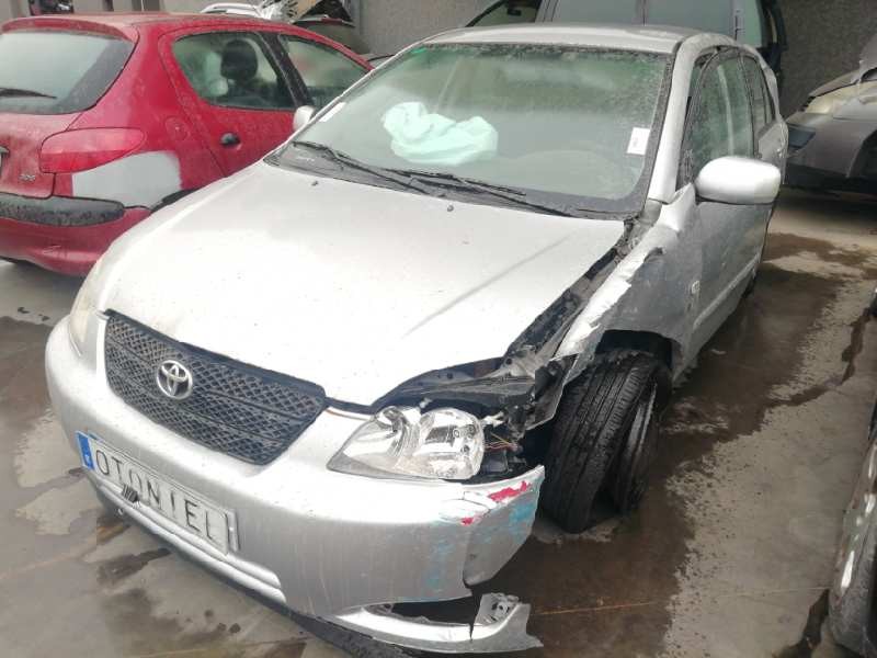 toyota corolla (e12) del año 2003