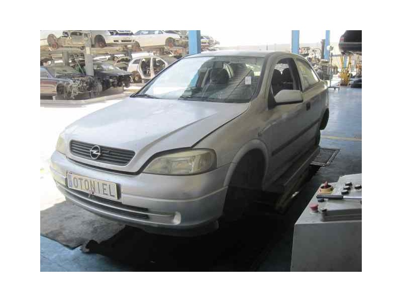 opel astra g berlina del año 2002