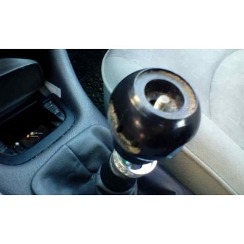 peugeot 206 berlina del año 2004